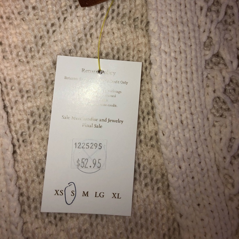 POL Cardigan - Picture 3 of 4